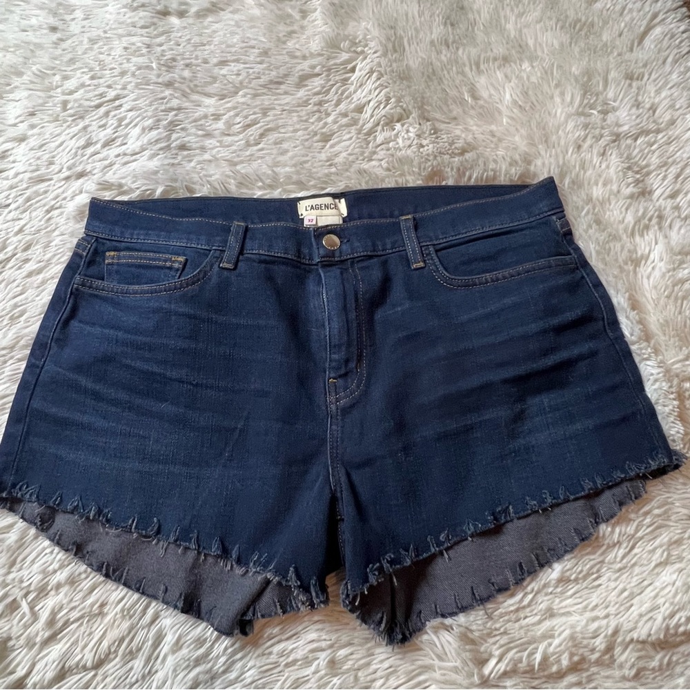 NWOT L’Agence Zoe Perfect Fit Jean Shorts *New Dark* - Picture 3 of 7
